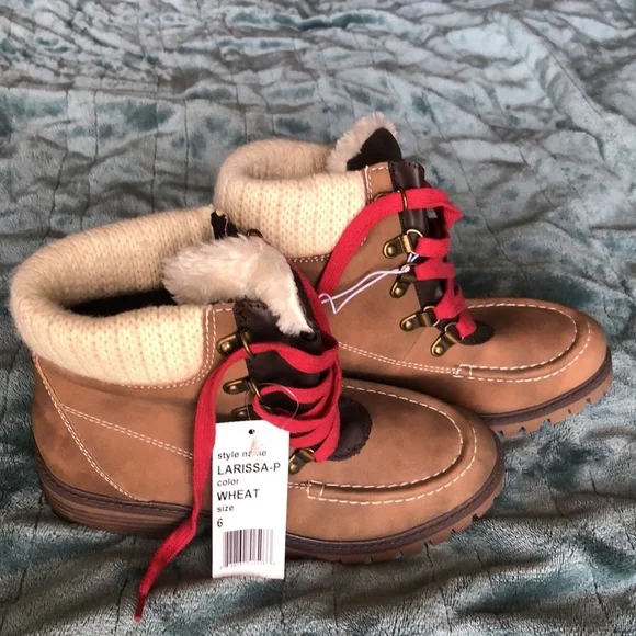 🔥NEW Larissa boots - Picture 2 of 6